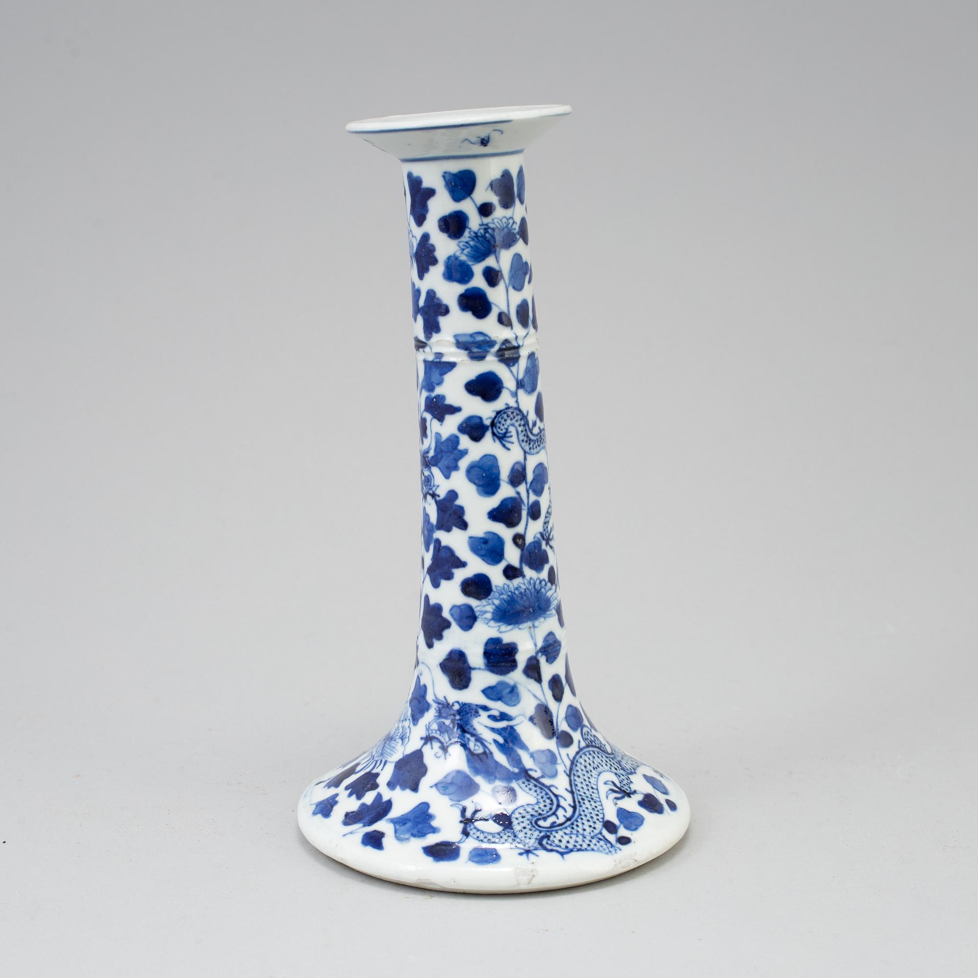 Four chinese 19th century blue and white porcelain candle holders. Qing dynasty.