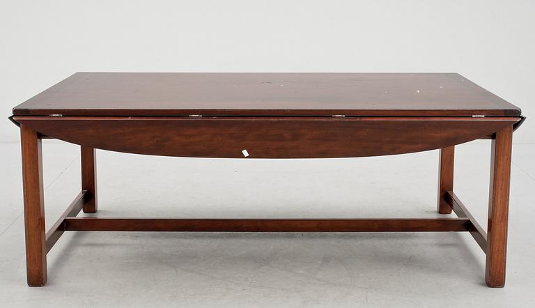 SOFF-/KLAFFBORD, enl uppg inköpt på George Hensher, 2000-tal.