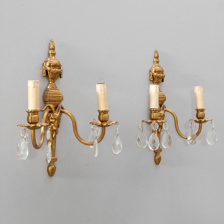 Pair of Louis XVI-style sconces, first half of the 20th century.