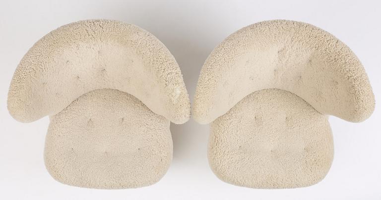 Viggo Boesen, fåtöljer, ett par, "Little Petra", &Tradition, ca 2019.