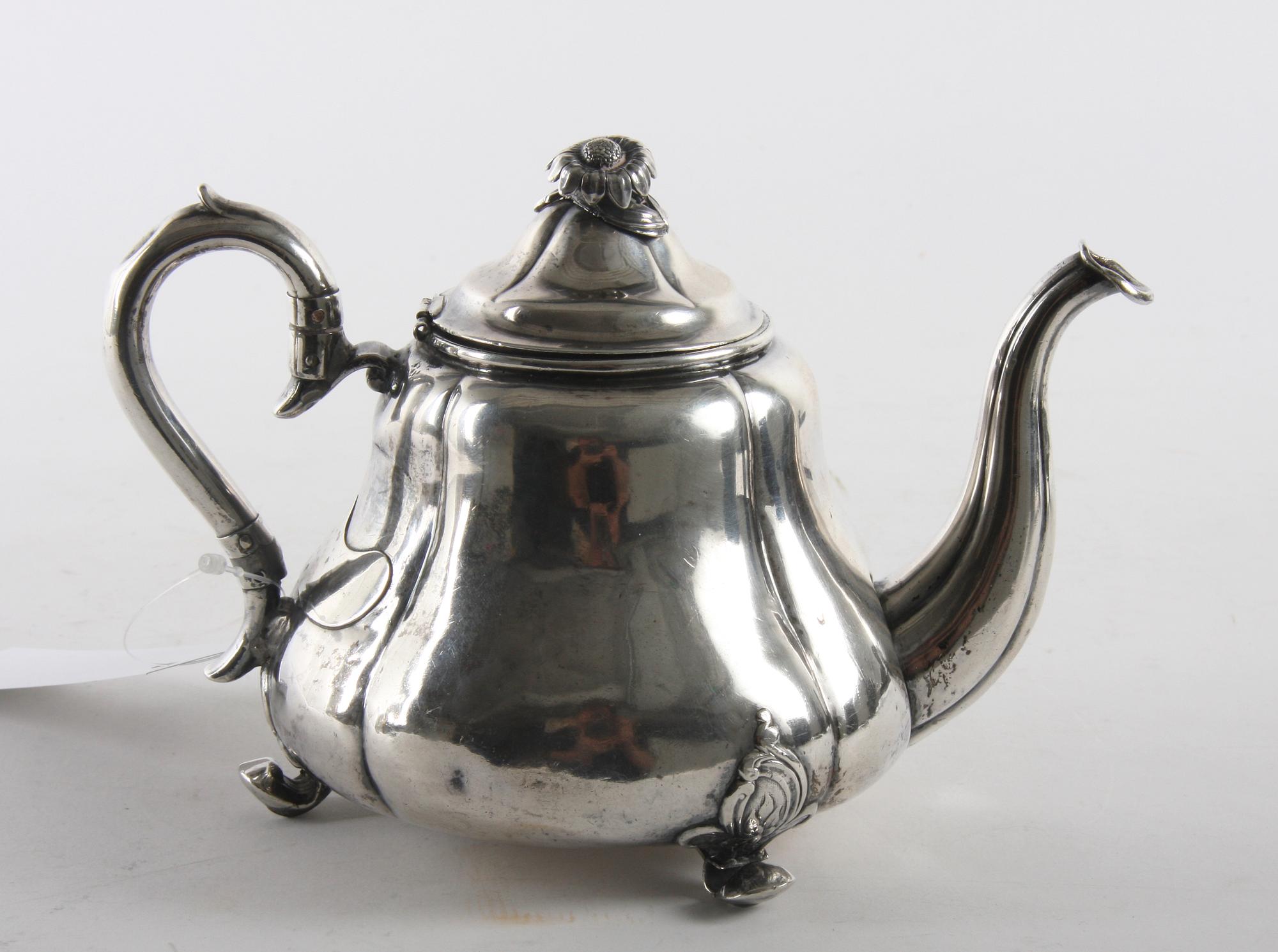 TEKANNA, silver, J C Thorning, Köpenhamn 1855, nyrokoko.