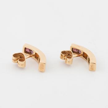 A multicolored gemstone pendant and a pair of earrings, "Collection Rainbow” by H. Stern.