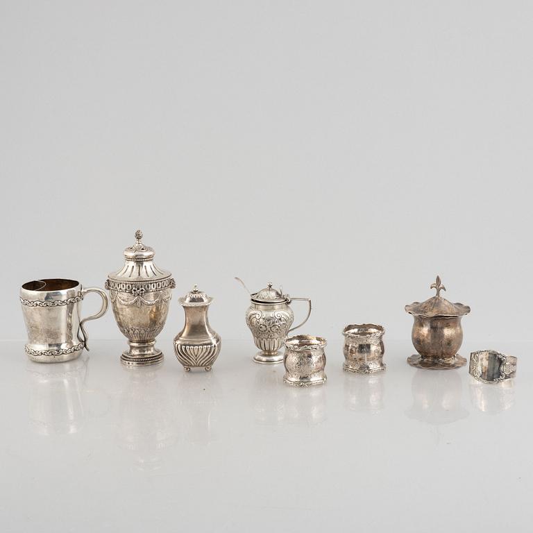 Eight silver pieces, England, Sweden, Germany and Norway, 19th-20th century.