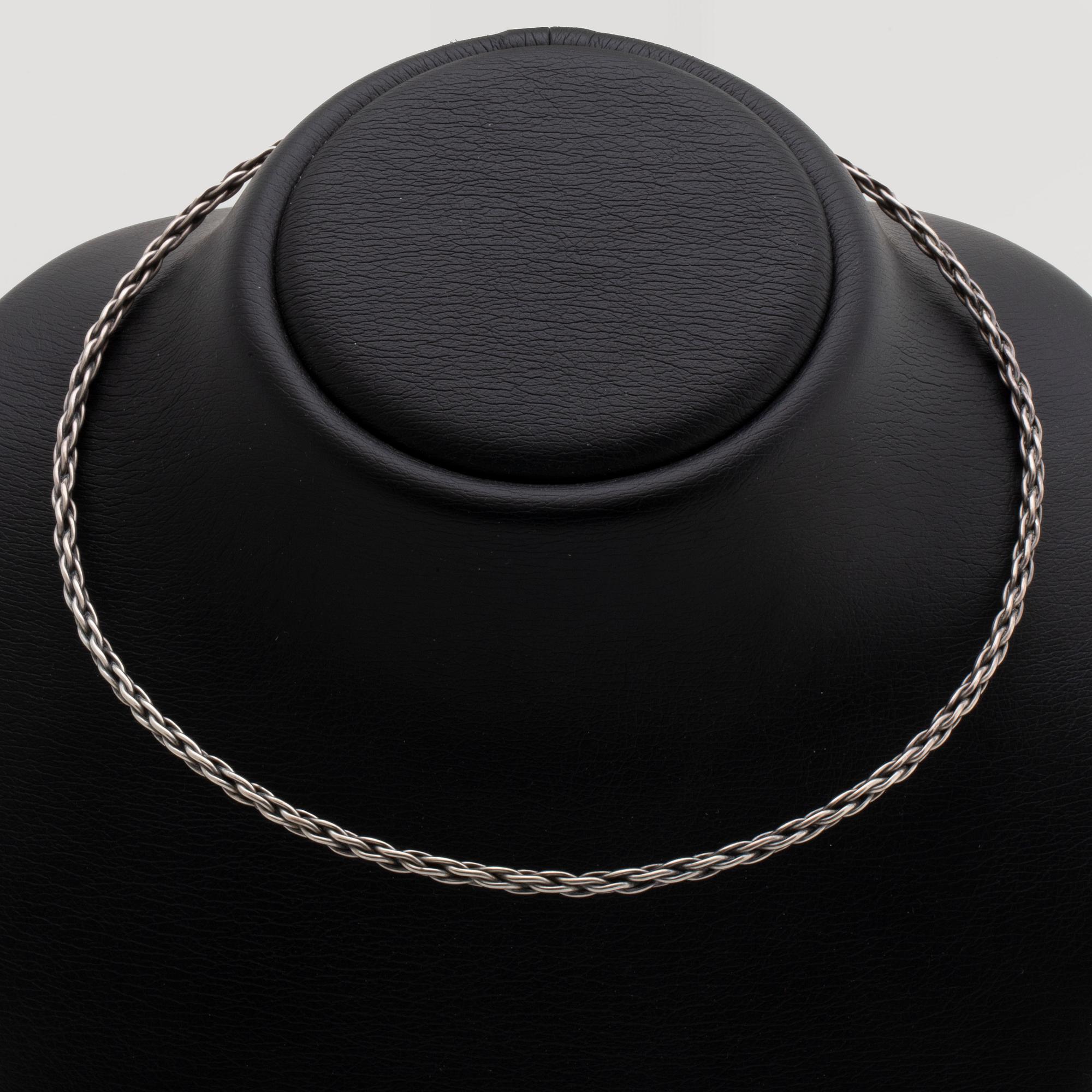 3 silvercollier, malakitkulor, pärlemor och rött stenämne, virad halsring Georg Jensen.