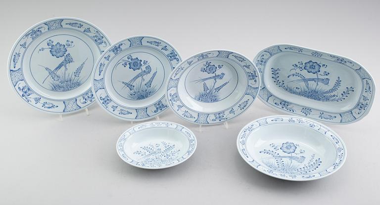 MATSERVIS, porslin, "Fågel Blå", Rörstrand.