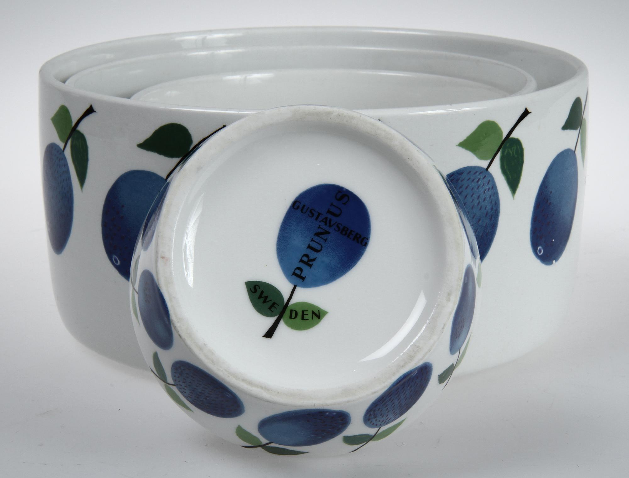 SERVISDELAR, 48 st, porslin, "Prunus" Stig Lindberg, Gustavsberg.