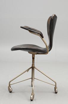 SKRIVBORDSSTOL, "Sjuan", Arne Jacobsen, Fritz Hansen, Danmark 1950-tal.