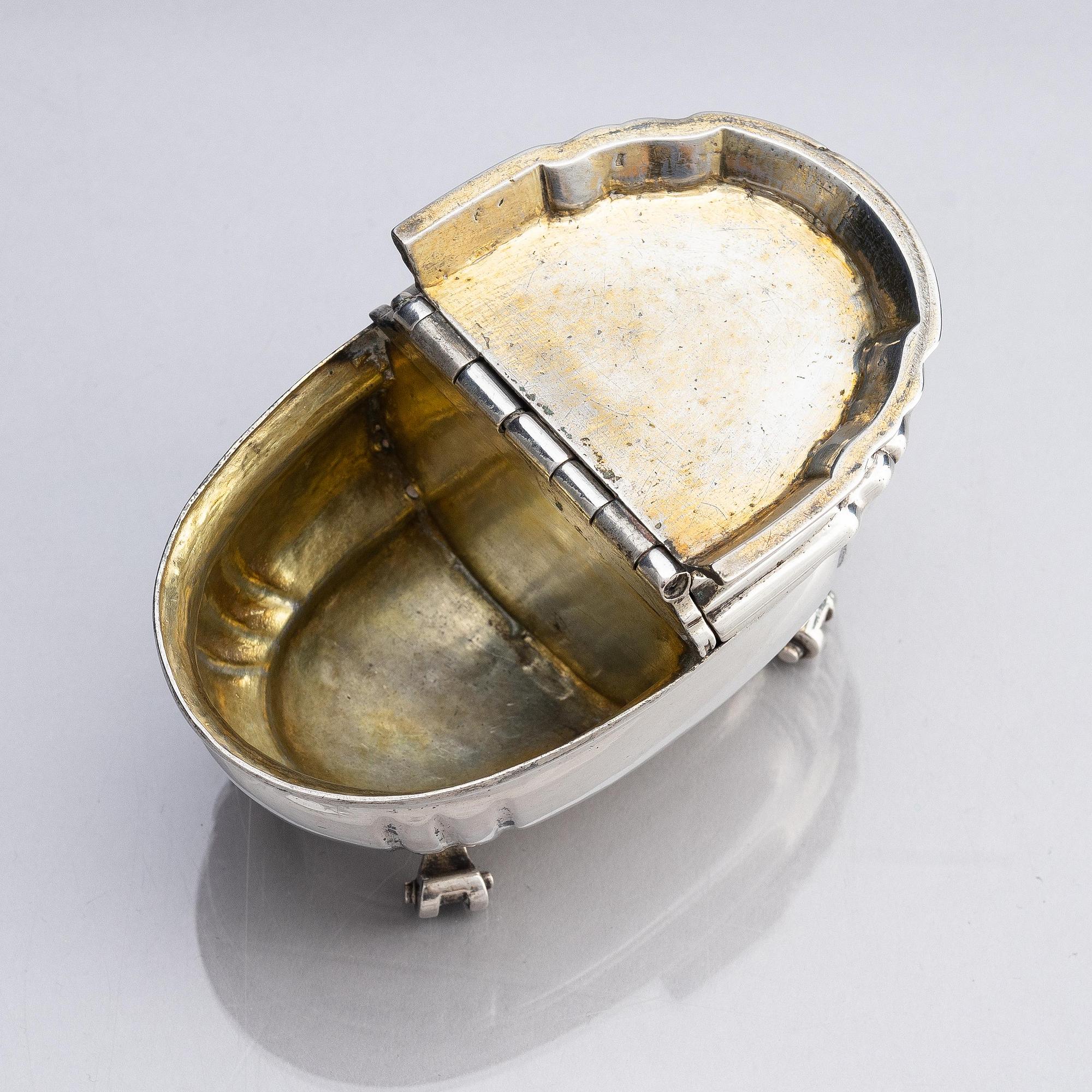 A silver cruet box with dubble lid, mark of Gottlieb Friedrich Buttermann (born 1769, active 1798-1834), Neubrandenburg.