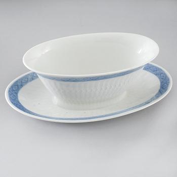 73 porcelian serving pieces, "Blå Vifte", Royal Copenhagen, from the second half of the 20th century.