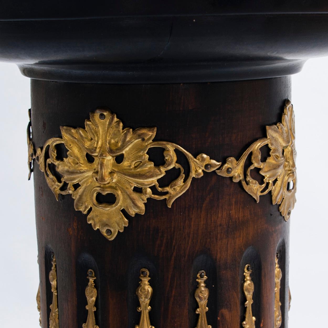 PILARI, renessanssityyli, 1800-luvun loppu.