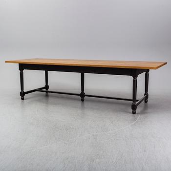 ATTILA SUTA MÖBELSNICKERI, matbord, samtida.