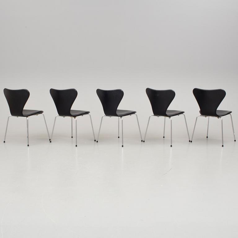 ARNE JACOBSEN, stolar, 5 stycken, "Sjuan", Fritz Hansen, 1900/2000-tal.