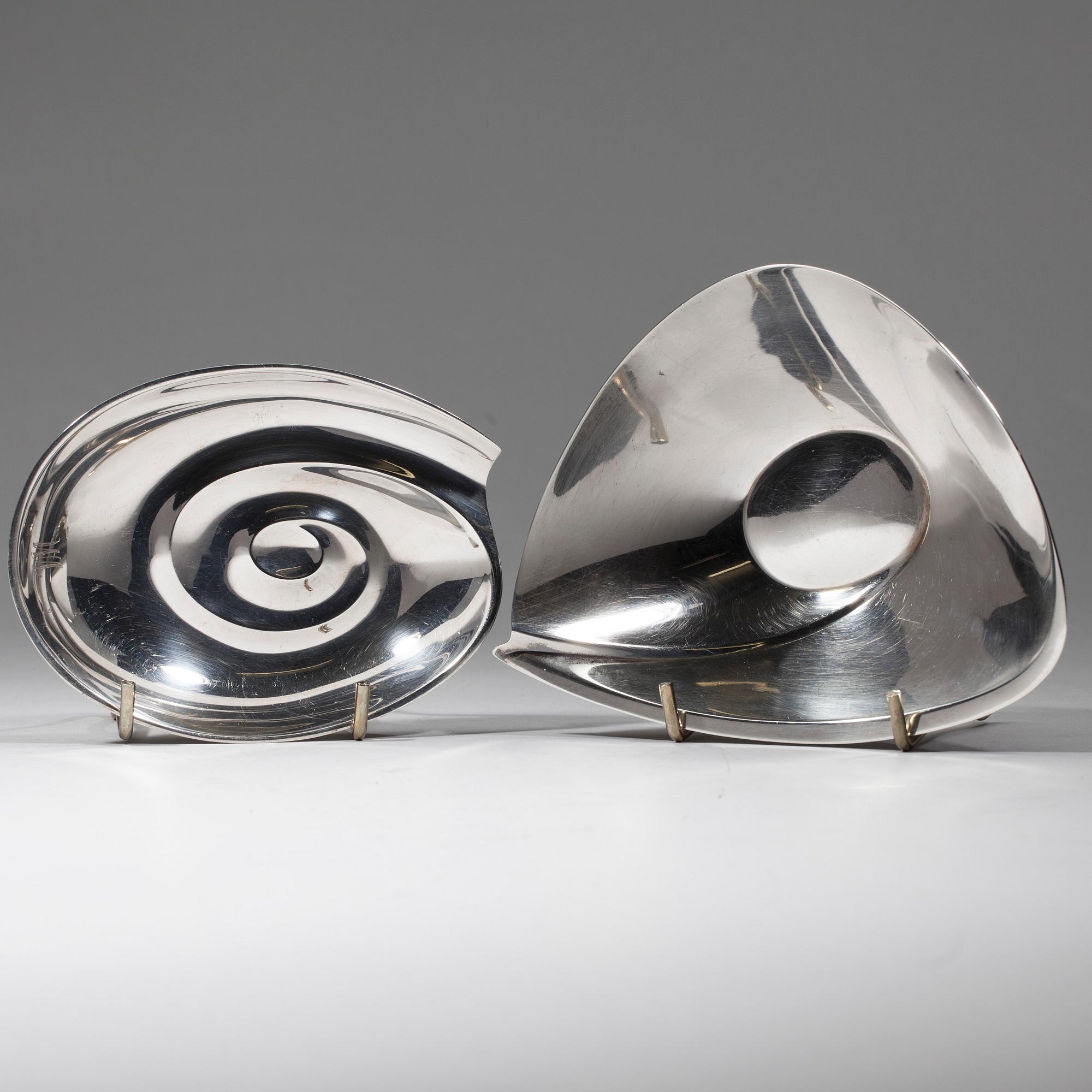 SKÅLAR, 2 st, silver, Tapio Wirkkala, signerade TW, Hopeakeskus, Tavastehus 1960-tal. Tot. vikt 169 g.