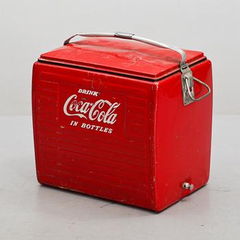 KYLBOX, Acton Manufacturing, Coca Cola, USA, omkring 1900-talets mitt.