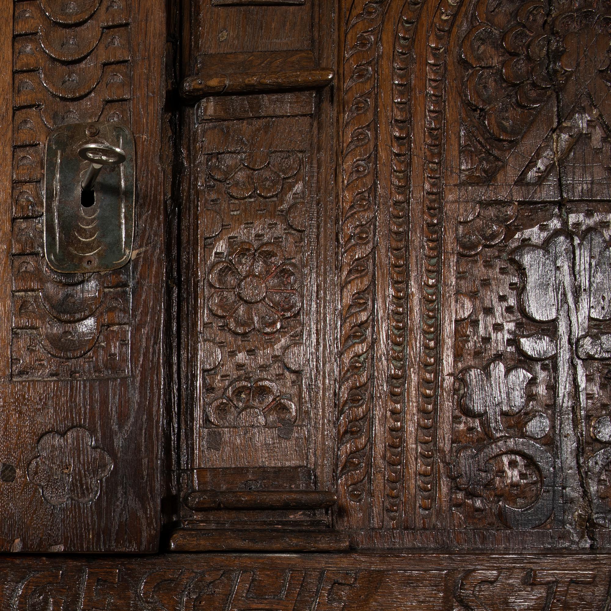 Skåp, Renässans-stil 1800-tal.