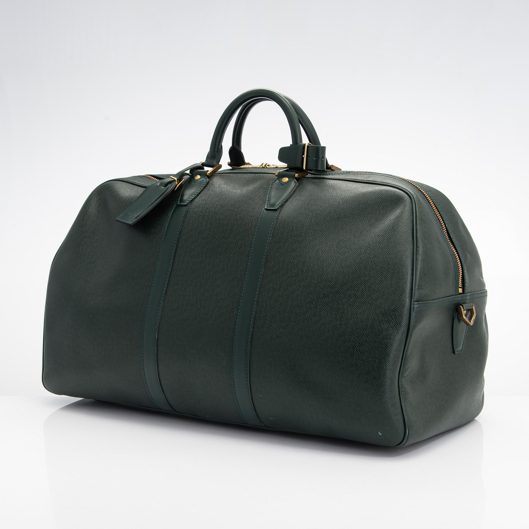 Louis Vuitton, A 'Taiga Kendall GM' Bag.
