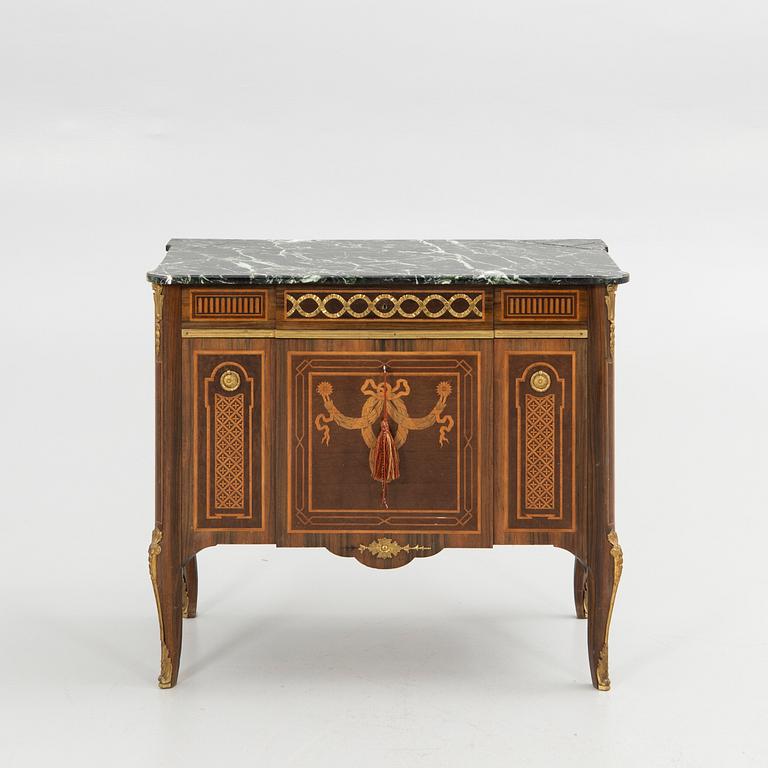 Bureau, Gustavian style, J.R. Almgren, Stockholm, early 20th century.