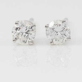 ÖRHÄNGEN, 1 par, 14K vitguld och diamanter tot ca 0.50 ct.