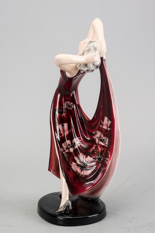 Stefan Dakon stoneware figurín for Goldscheider.