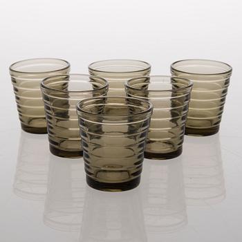 A 17-piece set of Bölgeblick Glassware by Karhula.