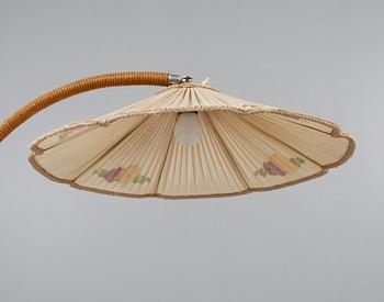 GOLVLAMPA, 1900-talet andra kvartal.