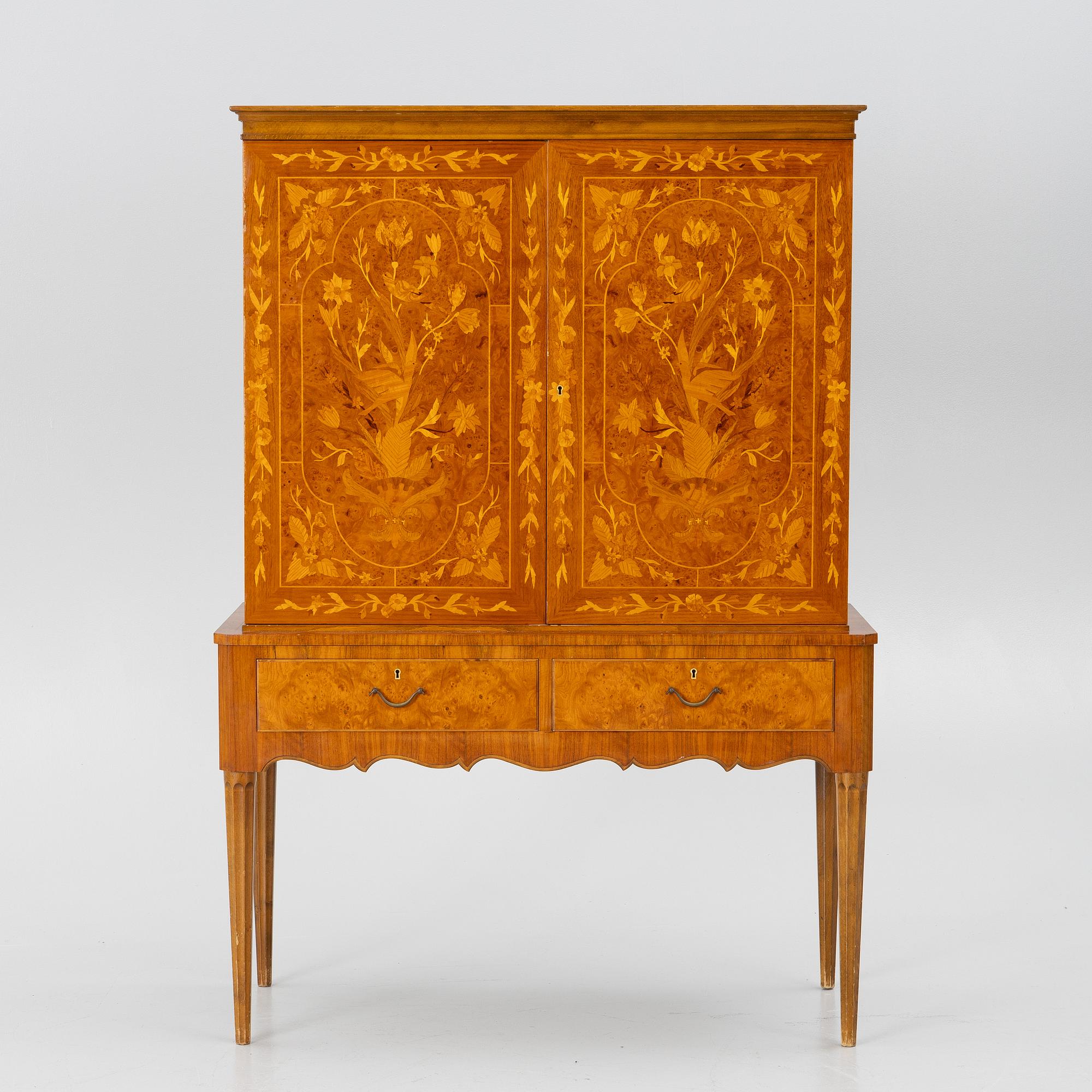 Skåp, modell 152, Alfred Ehrlin AB, Tranås, 1940-tal.