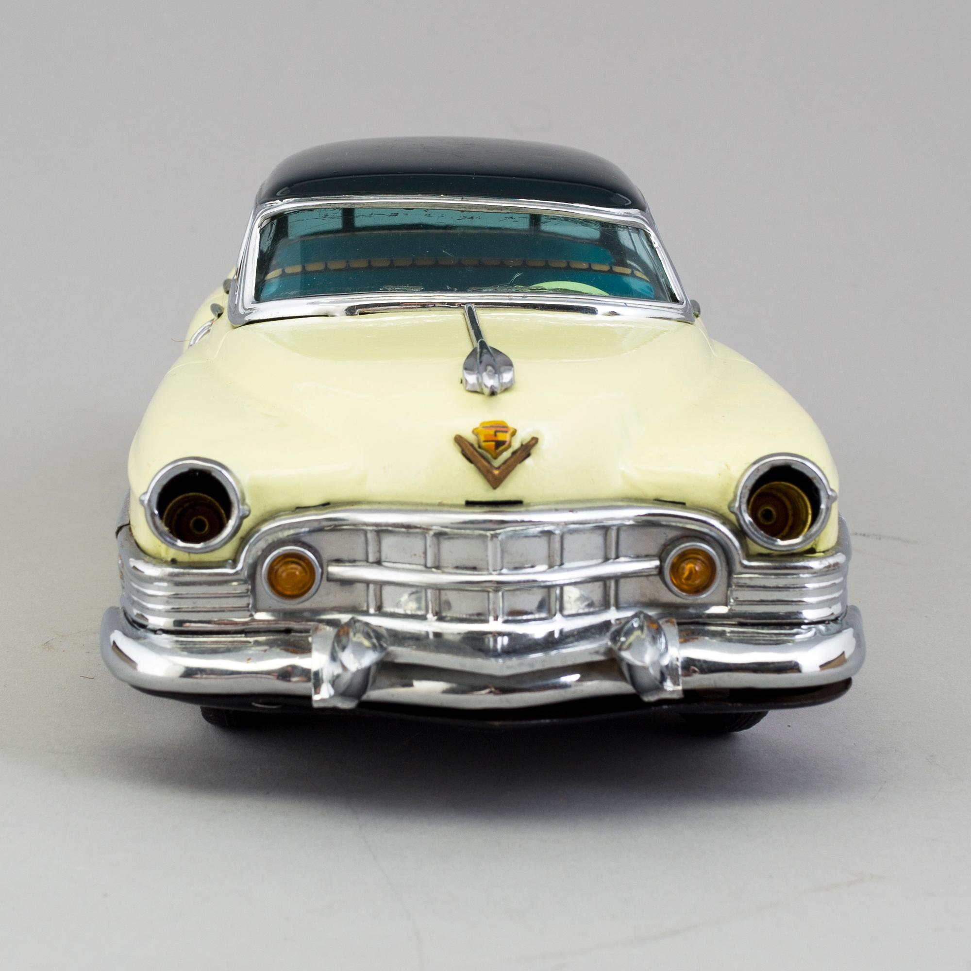 A tinplate Marusan Cadillac, Japan, ca 1951.