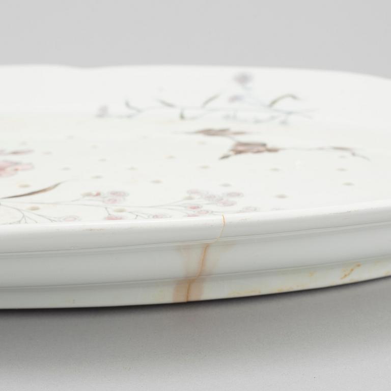 98 pieces of earthenware tableware from Rörstrand, model "Risa", produced between 1888- 1908.