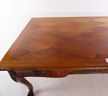 SKRIVBORD, rokokostil, 1900-tal.