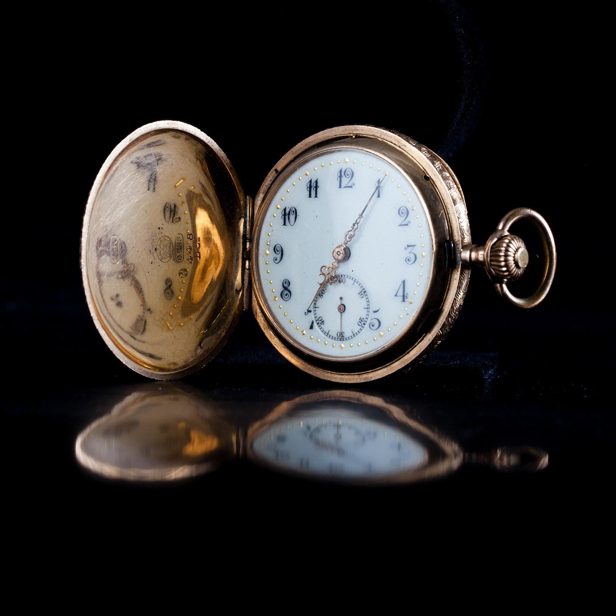 DAMUR / HÄNGE, 14K guld, dubbelboett, Schweiz 1900-talets början.