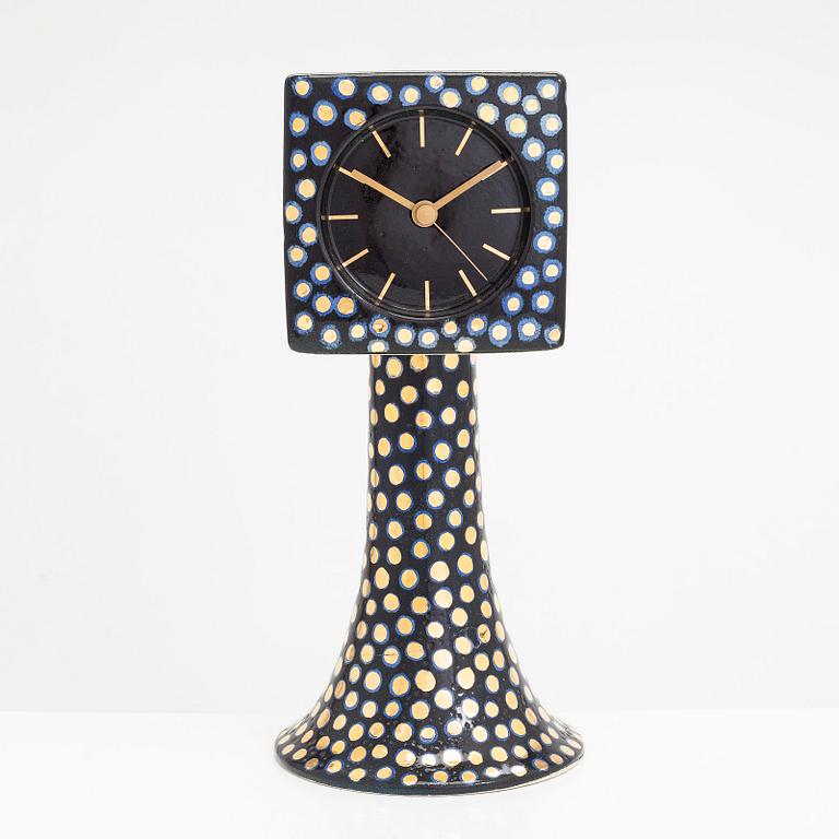 Birger Kaipiainen, bordsklocka, stengods, signerad Kaipiainen Arabia.