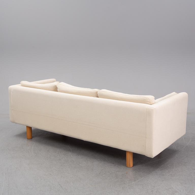 Soffa, Larsson Furniture.