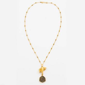 Björn Weckström, collier "Joik" 18K guld med kopparmalm, Lapponia 1976.