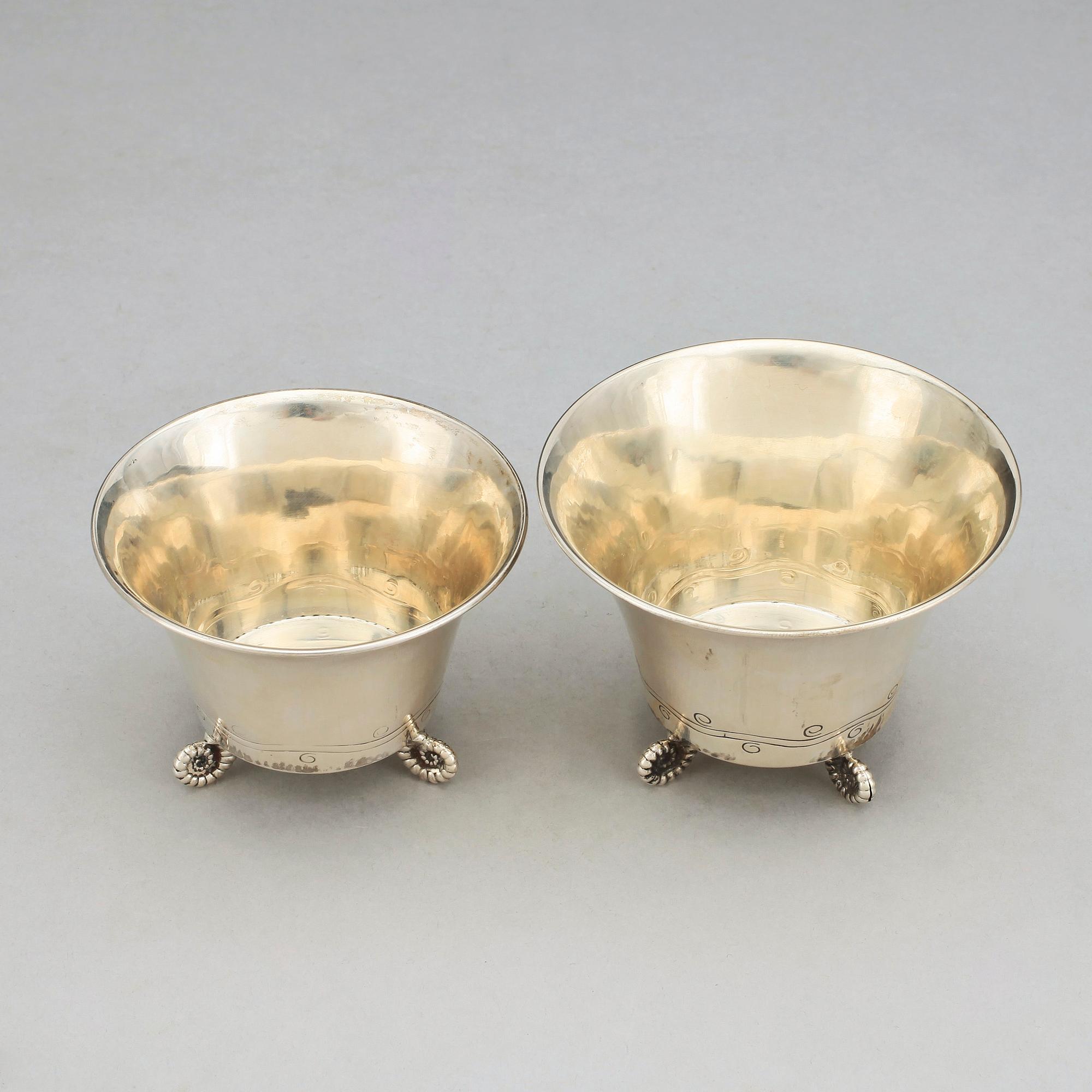 SKÅLAR, 2 st, silver, WA Bolin, Stockholm, 1926. Totalvikt ca 153 g.