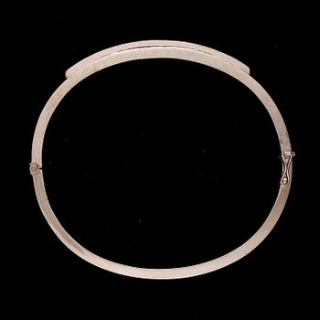 ARMRING, T. Tillander, 18K vitguld, diamanter.