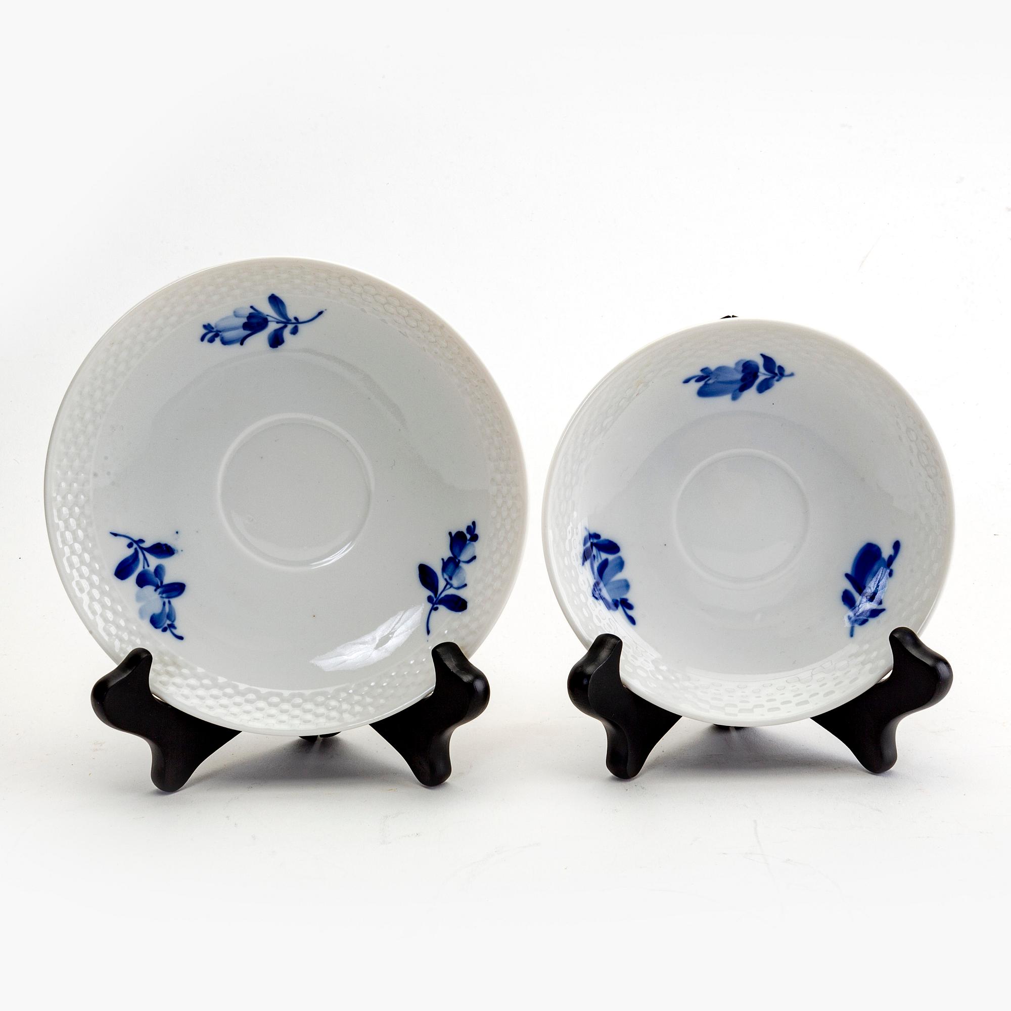 A 63 pcs Blå Blomst service from Royal Copenhagen later part of the 20th century.