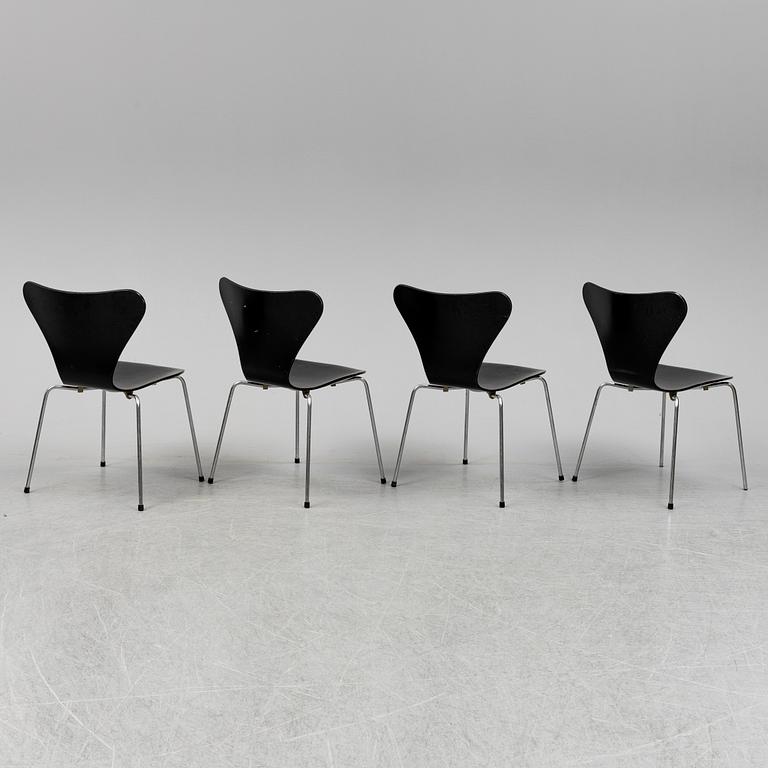 ARNE JACOBSEN, four 'Series 7' chairs from Fritz Hansen, Denmark, 1974.