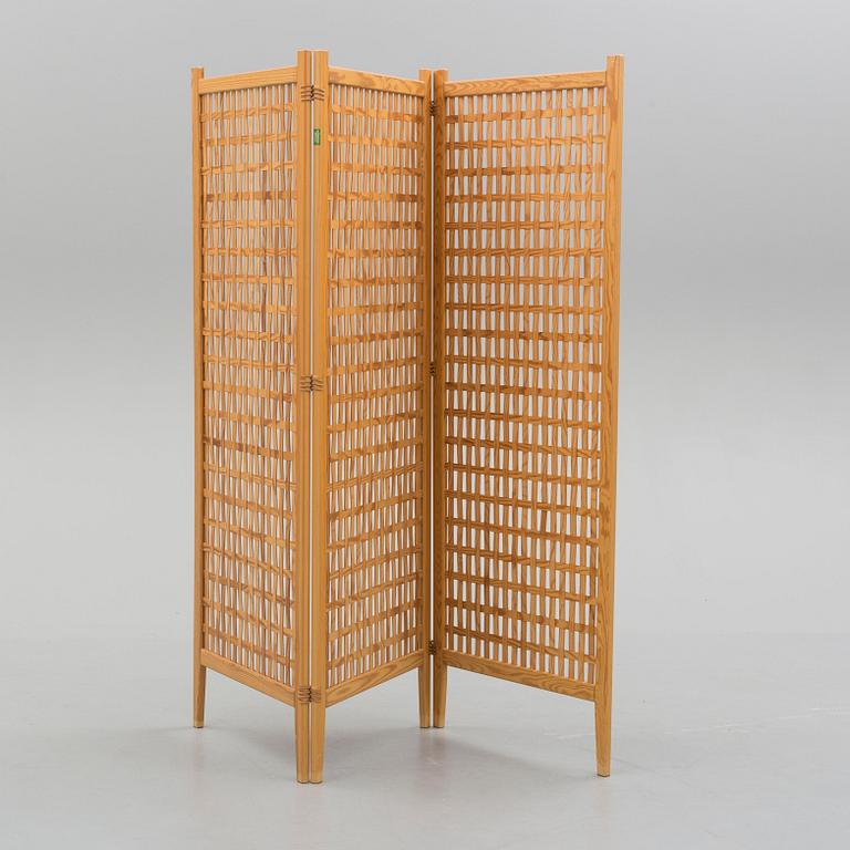 A pine folding screen from Alberts, Tibro, 1950's.