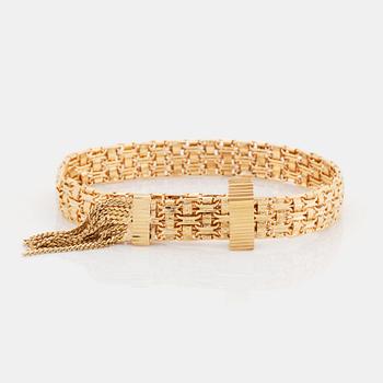 495. An 18K gold bracelet.