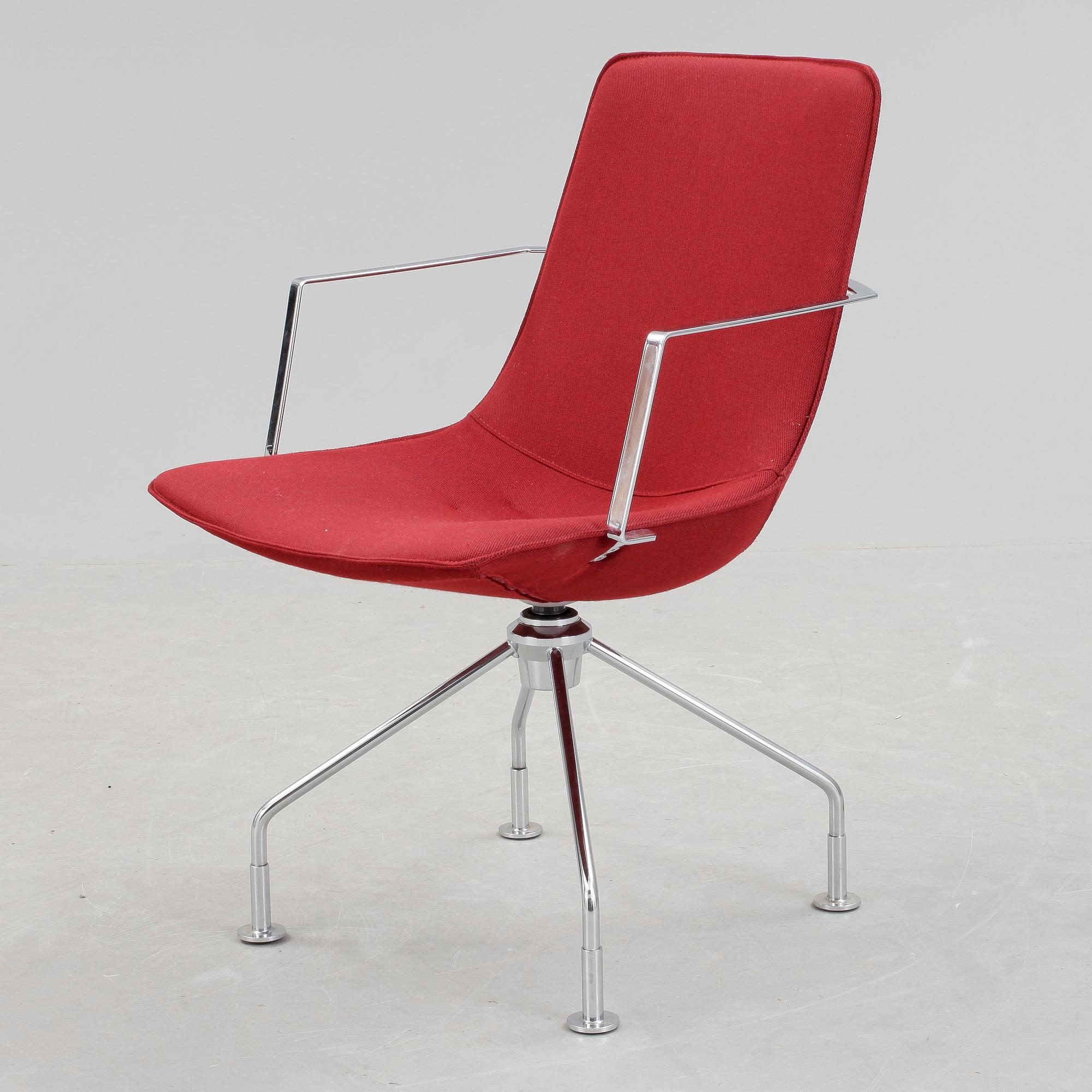 KARMSTOL, "Comet Fourstar" (låg rygg), Gunilla Allard, Lammhults, formgiven 2010.