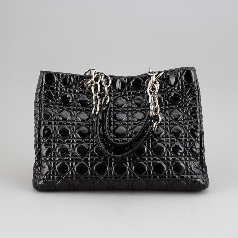 CHRISTIAN DIOR, a 'Lady Dior shopping bag'.