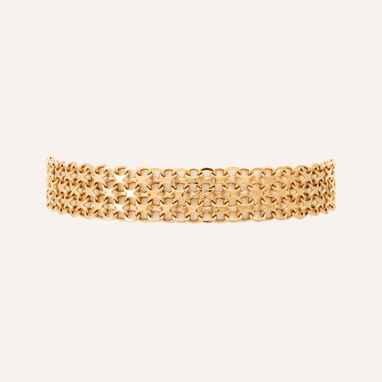 An 18K gold x-link bracelet.
