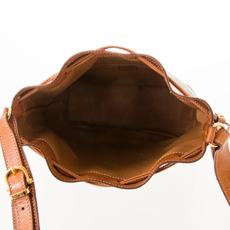 CÉLINE Macadam Bucket bag.