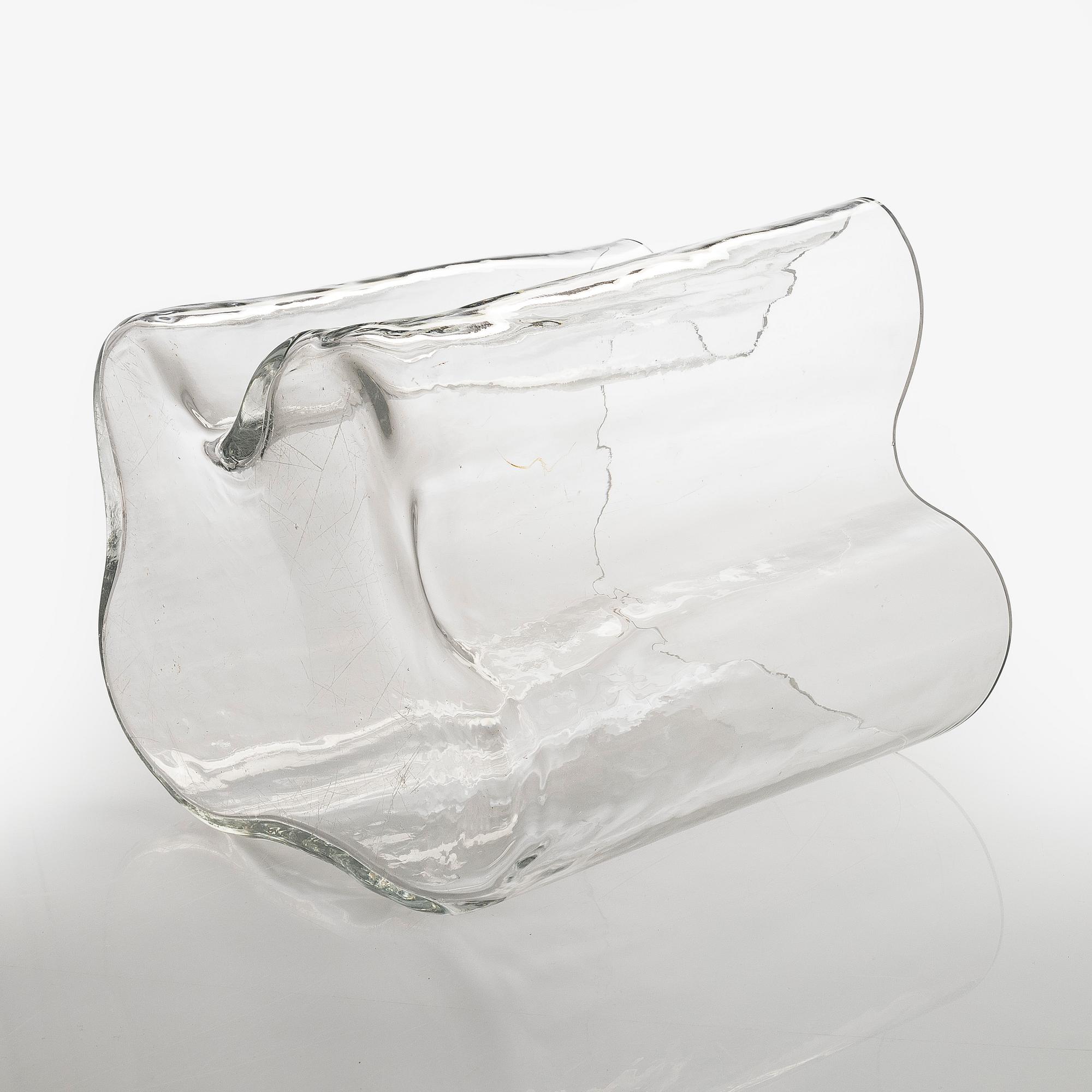 Alvar Aalto, maljakko, 3031, signeerattu Alvar Aalto, 1960/70-luku.