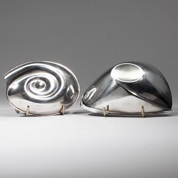 SKÅLAR, 2 st, silver, Tapio Wirkkala, signerade TW, Hopeakeskus, Tavastehus 1960-tal. Tot. vikt 169 g.