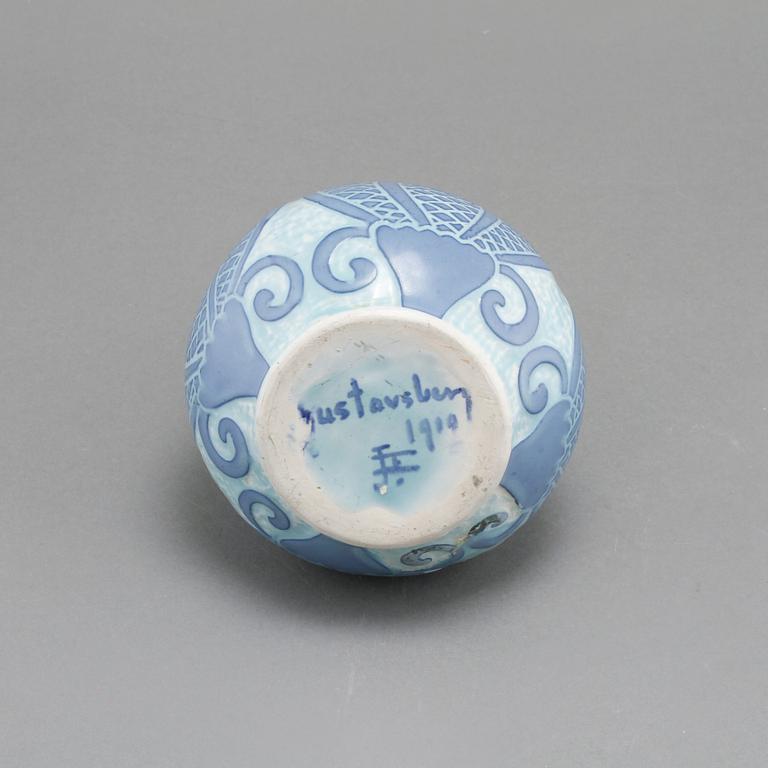 VAS, stengods, Josef Ekberg, Gustafsberg, signerad och daterad 1919?.