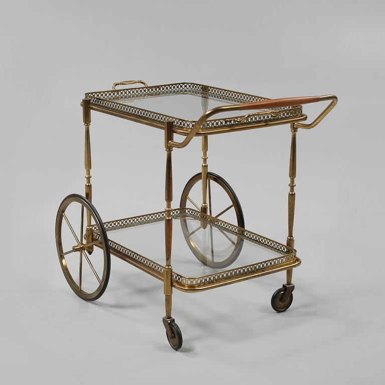 SERVERINGSVAGN, 1900-talets andra hälft.