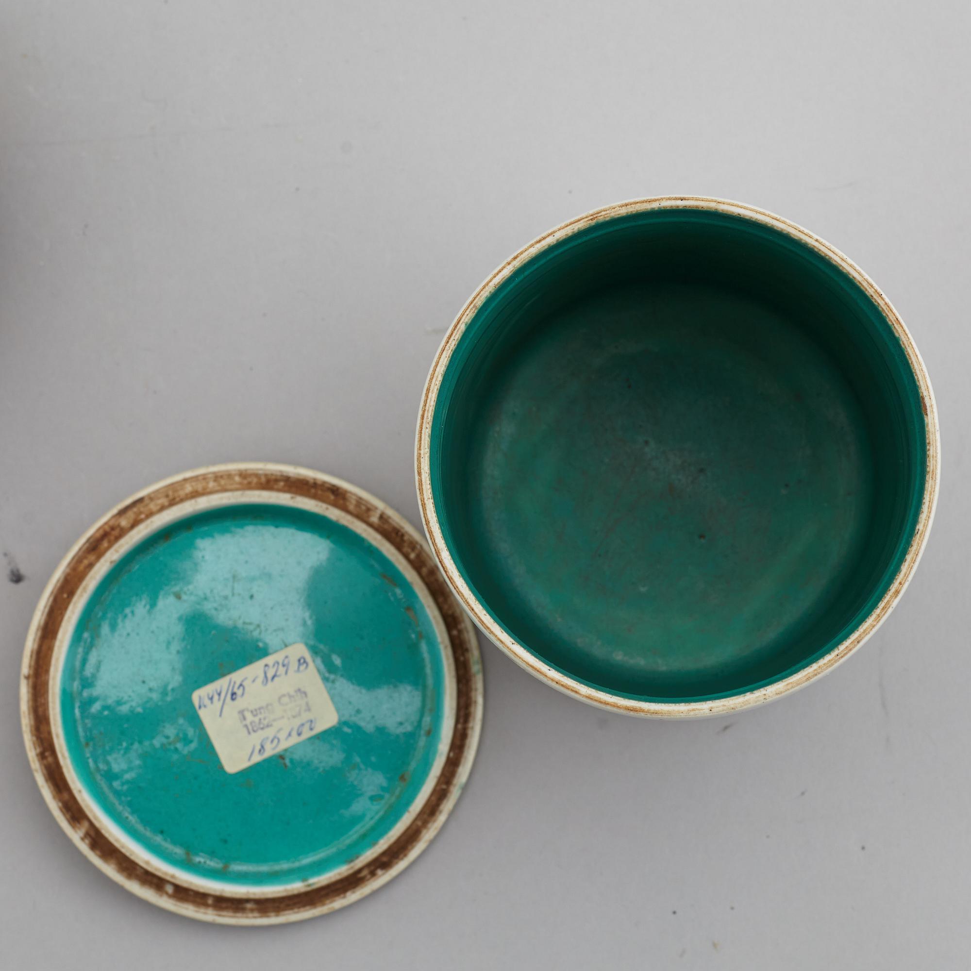A famille rose table lamp made out of a lantern, and a teapot, dish and jar, late Qing dynasty.