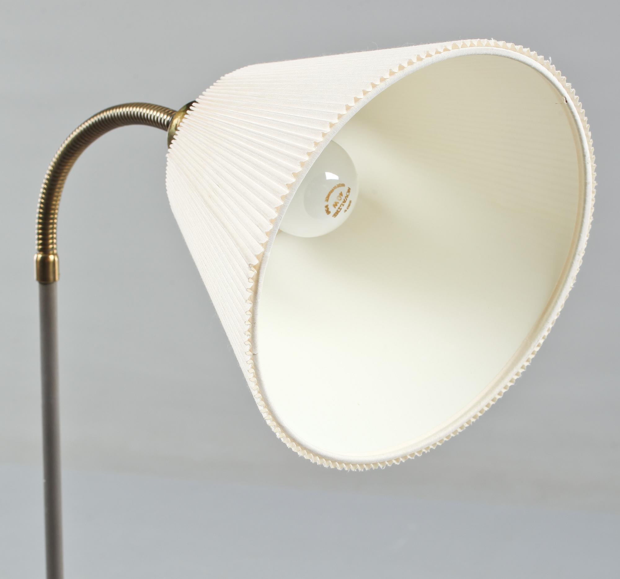GOLVLAMPA, 1950-tal.