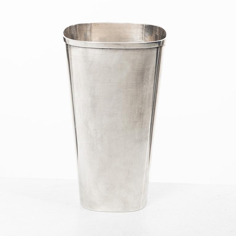 Eric Löfman, A silver beaker, KG Markström, Uppsala 1974.